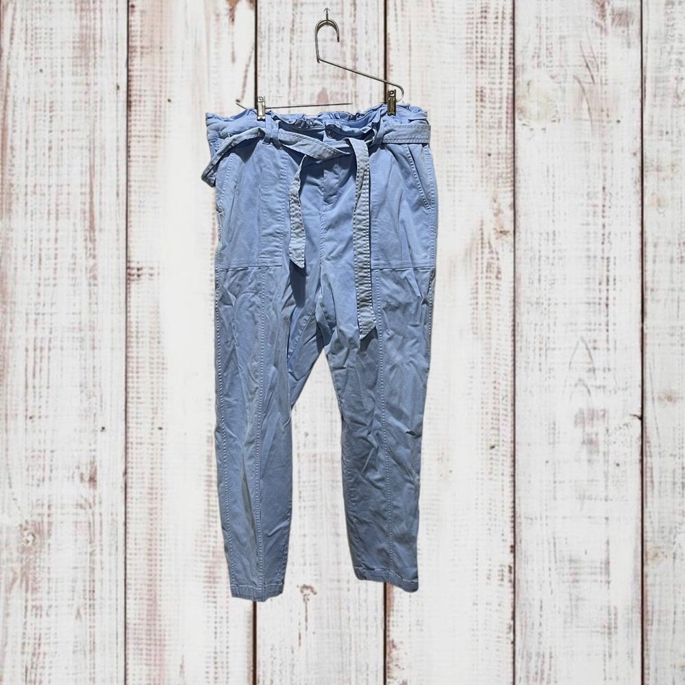 Crown & Ivy Tapered Leg Pant